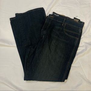 NWT Mens Wrangler Relaxed Bootcut Jeans